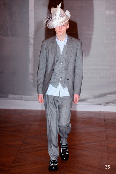 Look 35